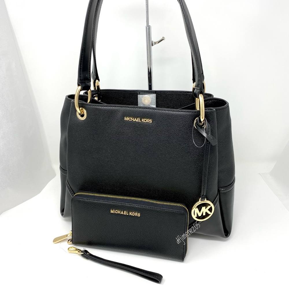 NWT Michael Kors Shoulder Tote & Wallet